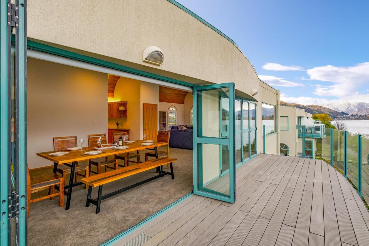 Huge Lakefront Delight - Queenstown Holiday Home Eksteriør billede